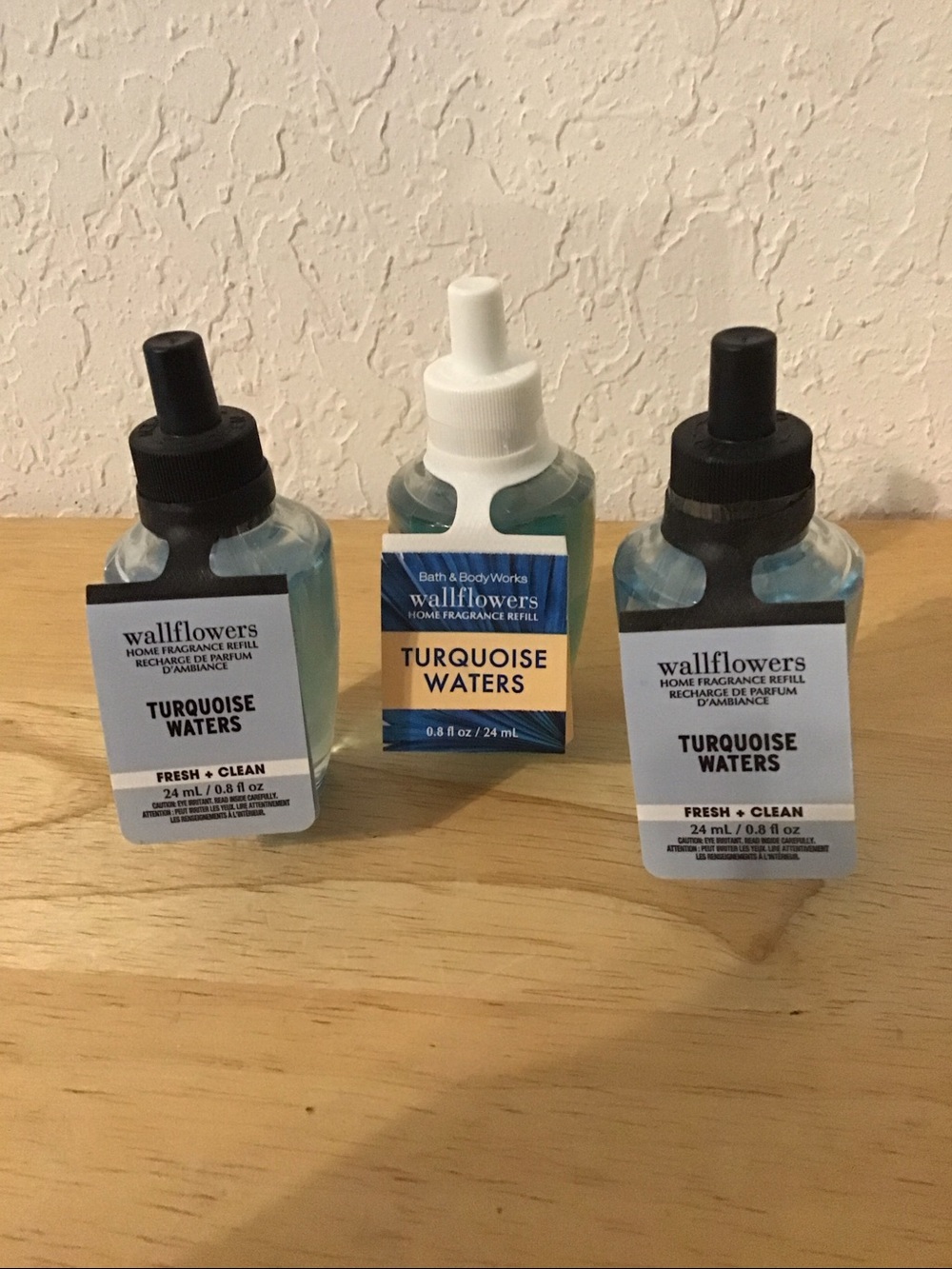 Bath & Body Works Turquoise Waters Wallflowers (3)